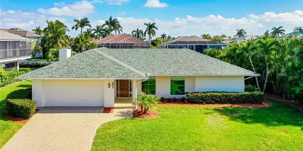 657 Spinnaker DR