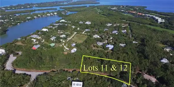 6095 Dinkins Lake RD