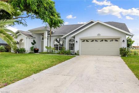 726 NW 37th PL
