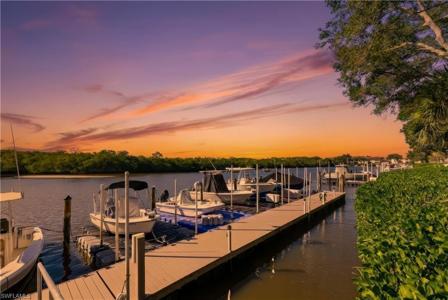 242 Newport DR