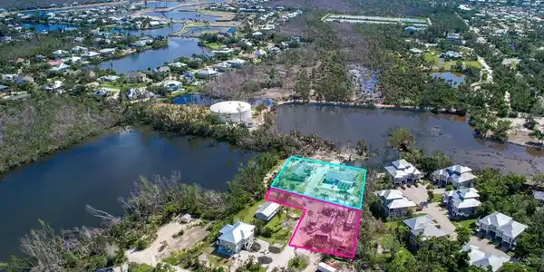 Image 4: Aerial View Property