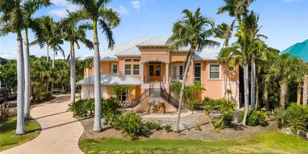 2178 Starfish LN
