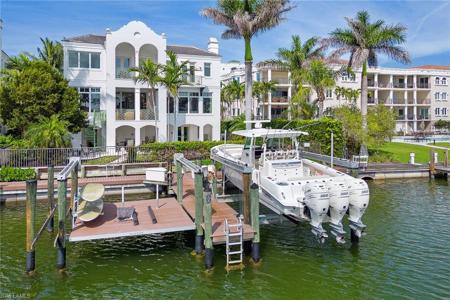 1752 Gulf Shore BLVD N