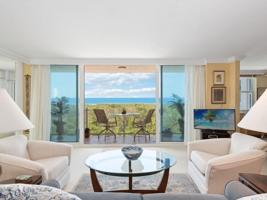 6101 Pelican Bay