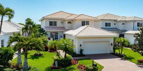 3808 Clipper Cove DR