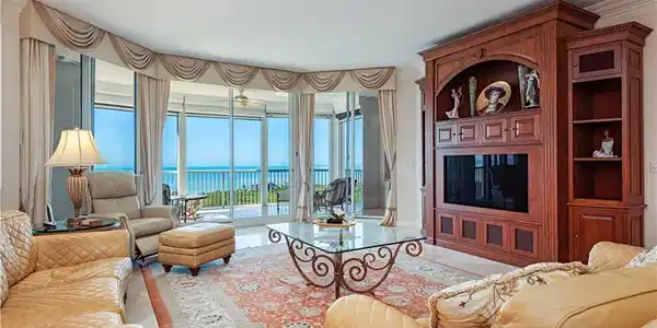 7117 Pelican Bay BLVD