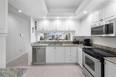 255 Park Shore DR
