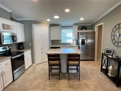 423 Palm DR