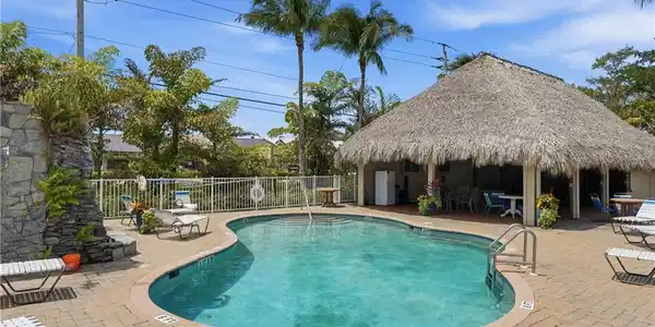 4450 Chickee Hut CT