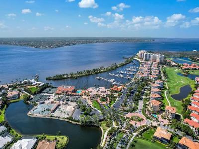 11061 Harbour Yacht CT
