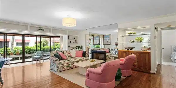 525 Serendipity DR