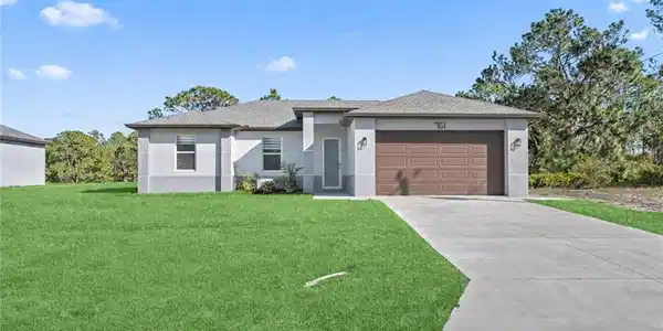 2200 Clermont ST