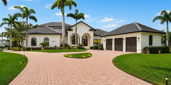 Image 4: Room for lots of additions such as a 3 car garage