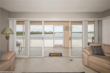 4895 Bonita Beach RD