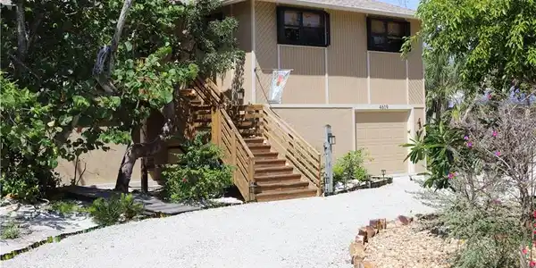 4619 Brainard Bayou RD