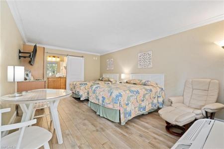 2555 Tamiami TRL N