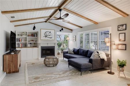 1206 Par View DR