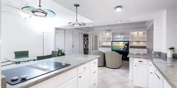 5601 TURTLE BAY DR
