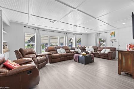 23 Derhenson DR