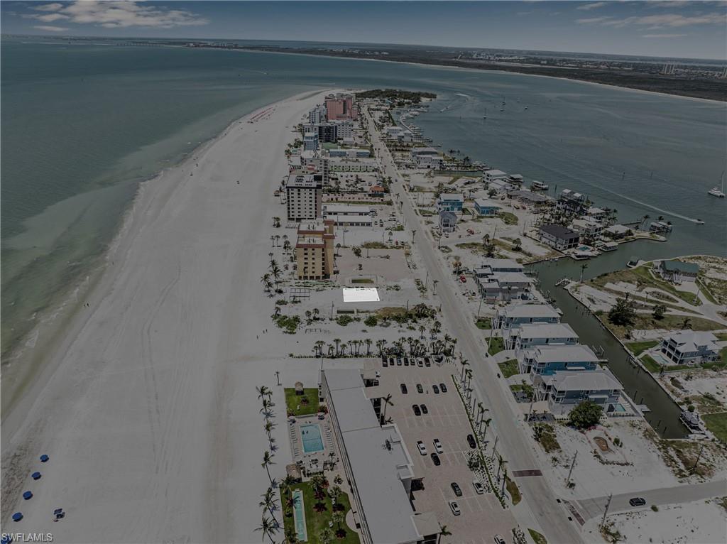 Image 2: Bird's eye view of a large body of water