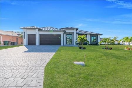 10 SW 35th AVE