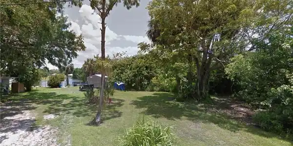 2600 Jerry AVE