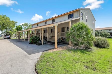 13532 Siesta Pines CT