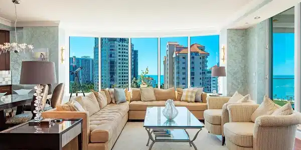 60 Seagate DR
