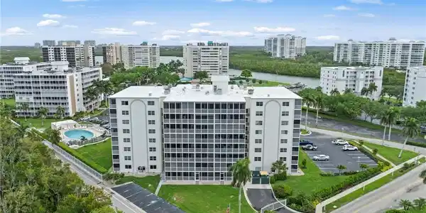 1 Bluebill AVE