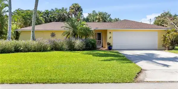 376 Prather DR