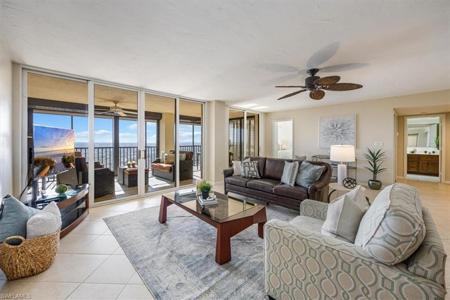 5601 Turtle Bay DR