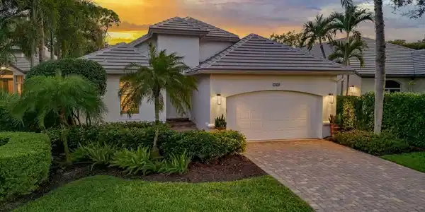 27409 Arbor Strand DR