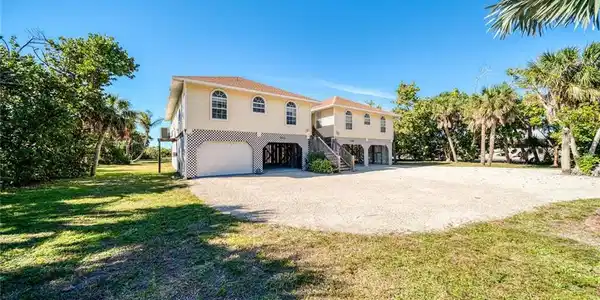 863 Rabbit RD