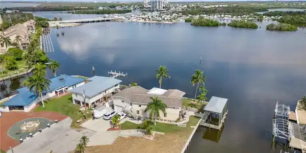 Image 2: Bird's eye view of a large body of water