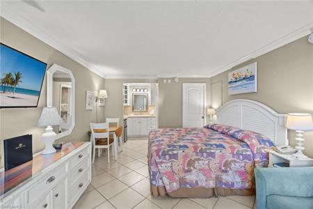 2555 Tamiami TRL N