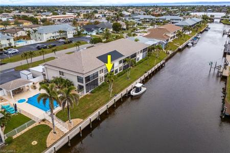 902 SW 48th TER