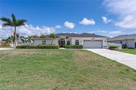 1927 SW 48th LN