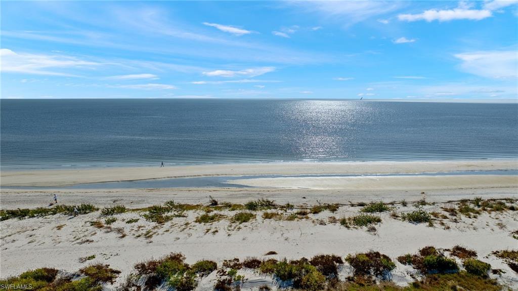 Image 3: Water view with nearby beach
