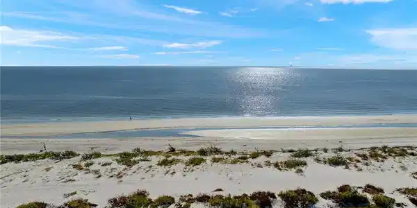 Image 3: Water view with nearby beach