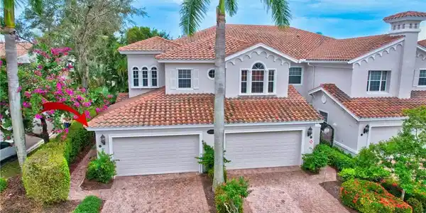 9083 Cascada WAY