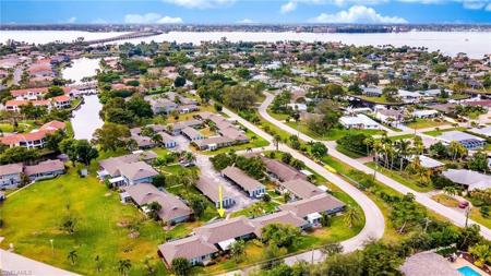 4261 Island CIR