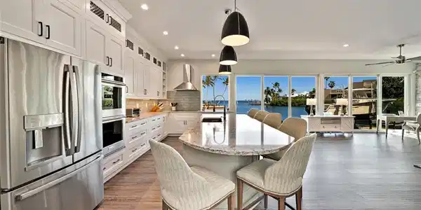 1500 Angel DR
