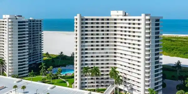 320 Seaview CT
