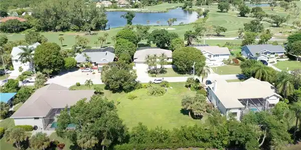 1219 Par View DR