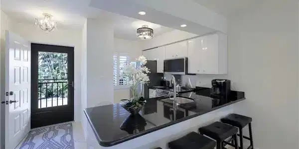 811 W Elkcam CIR