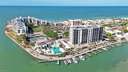 2400 Gulf Shore BLVD N