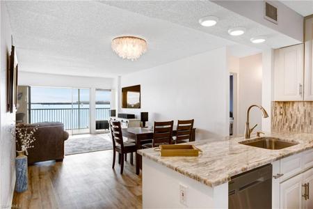 4895 Bonita Beach RD