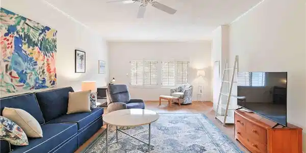 201 Arbor Lake DR