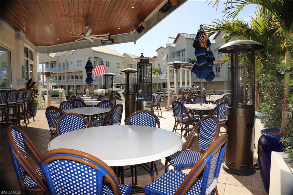 Image 2: Syren Oyster & Cocktail Bar