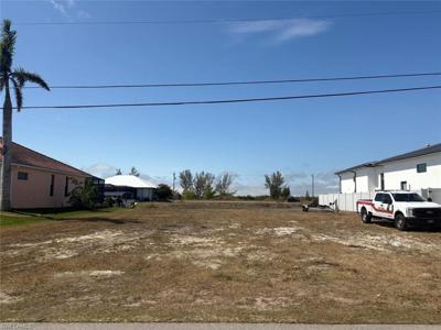 110 NW 39th AVE